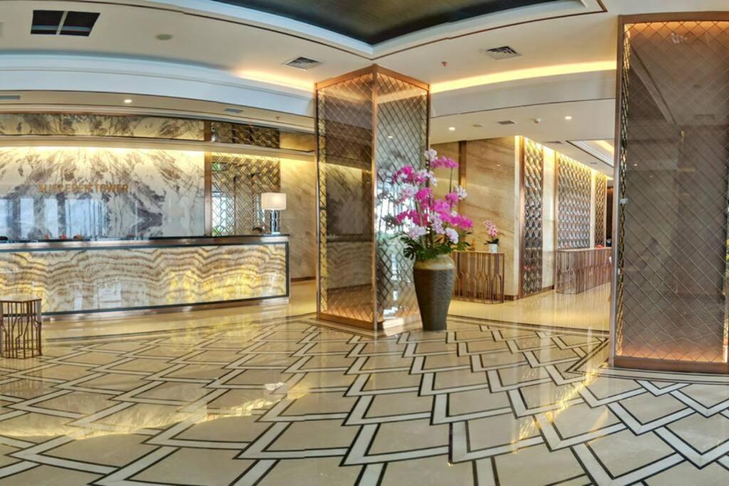 Lovina 1615 At Pollux Meisterstadt Batam Екстер'єр фото